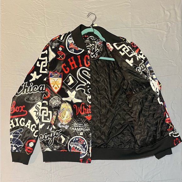 Men's Chicago White Sox Pro Standard Black Allover Print Satin Full-Snap Jacket - Picture 2 of 10